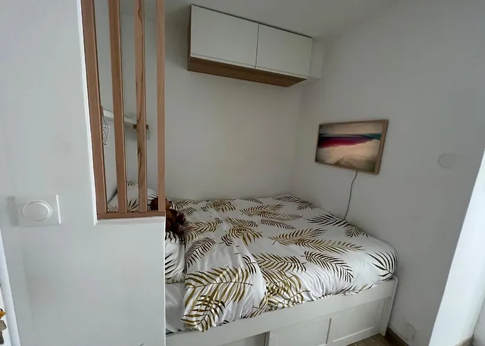 Hyper Centre De Avec Balcon Lägenhet