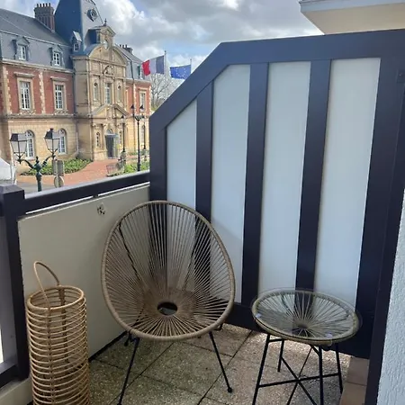Hyper Centre De Avec Balcon Apartman