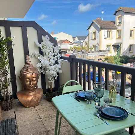 Apartment Hyper Centre De Avec Balcon